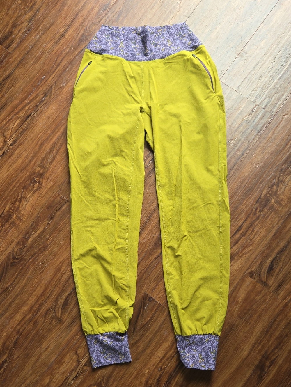 Like New Youer Follow Through Pants